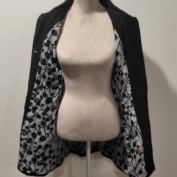 Tulle Black Walker Coat, Size Small, 60% Wool, 40% Viscose Dry Clean - Picture 14 of 15